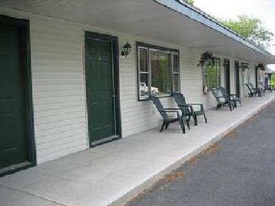 Spring Motor Inn Fort Edward Exterior photo